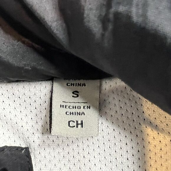 Levi's Strauss & Co Jacket Mens Small Black White Windbreaker Spellout LM9MN221 - Picture 7 of 12